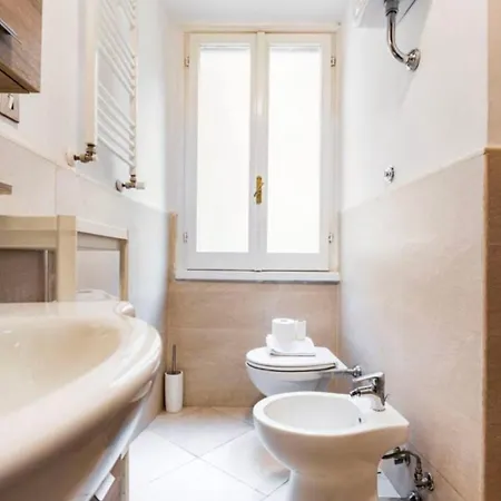 Piazza Farnese House 罗马